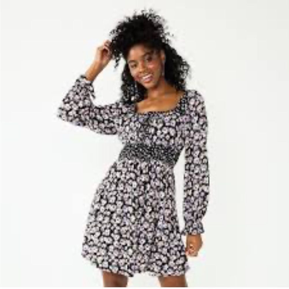 Juniors So Ruffled Flower Print Mini Dress Sz Small Purple Smocked Waist Peasant